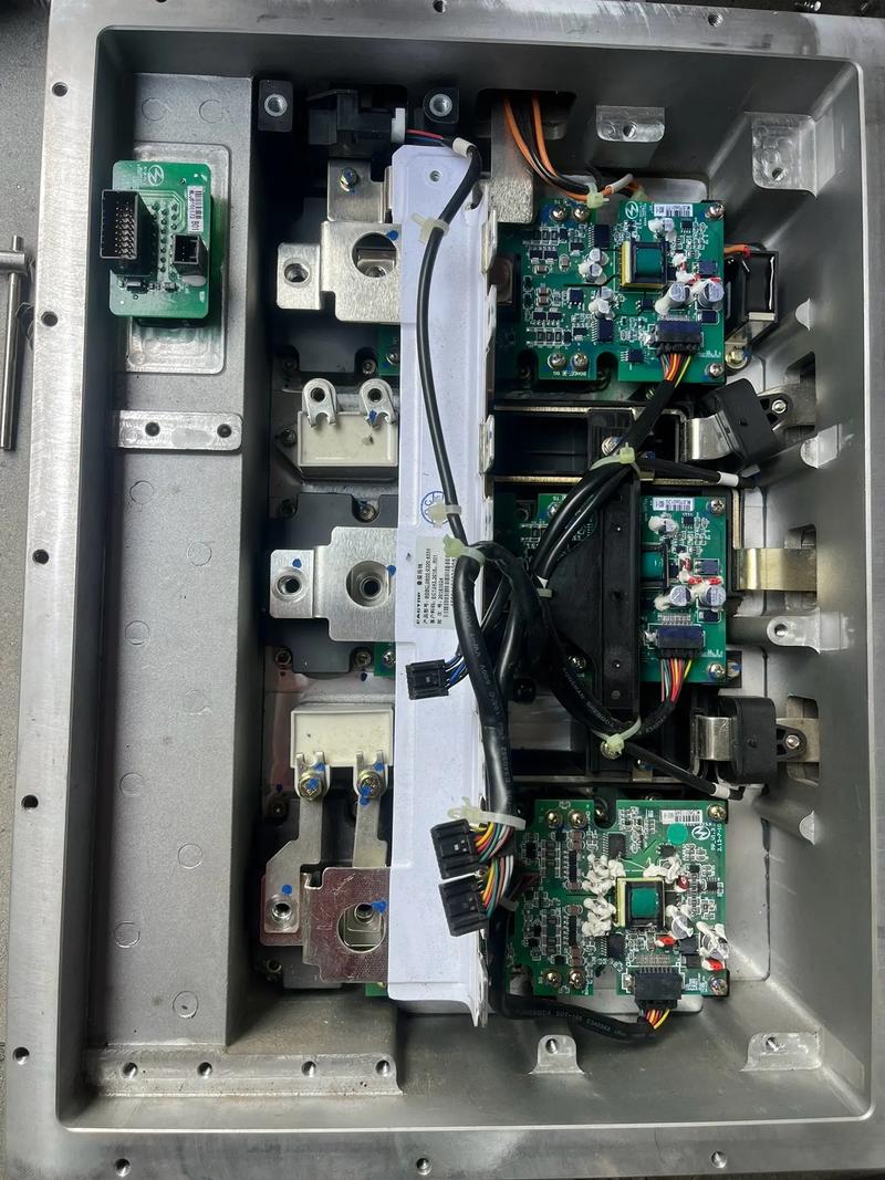 轉(zhuǎn)向控制器電路板維修