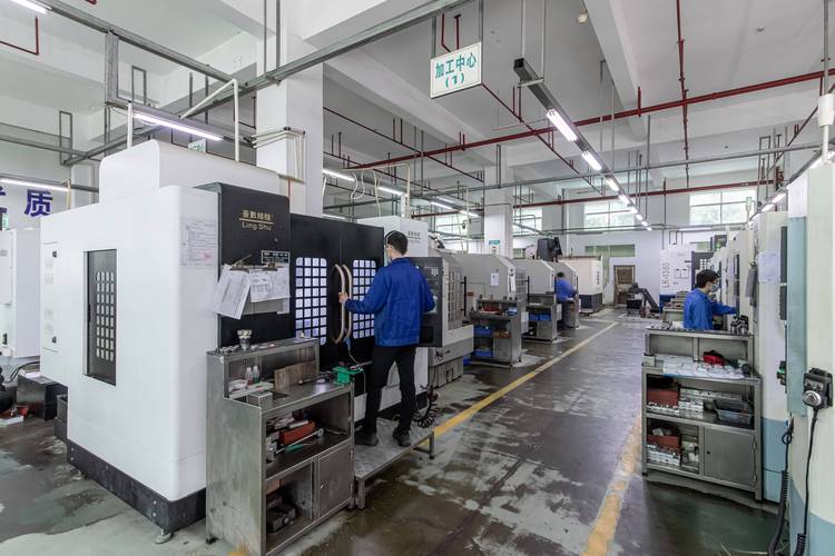 &lt;h1&gt;深圳國產機床維修系統——實施創新服務模式助力制造業升級&lt;/h1&gt;&lt;p&gt;近年來，隨著信息技術的迅速發展，新媒體在各個領域的應用越來越廣泛，國產機床維修系統也不例外。深圳作為中國制造業的重要城市之一，早在幾年前就開始探索并推行國產機床維修系統的新媒體風格，通過創新服務模式來助力制造業的升級。&lt;/p