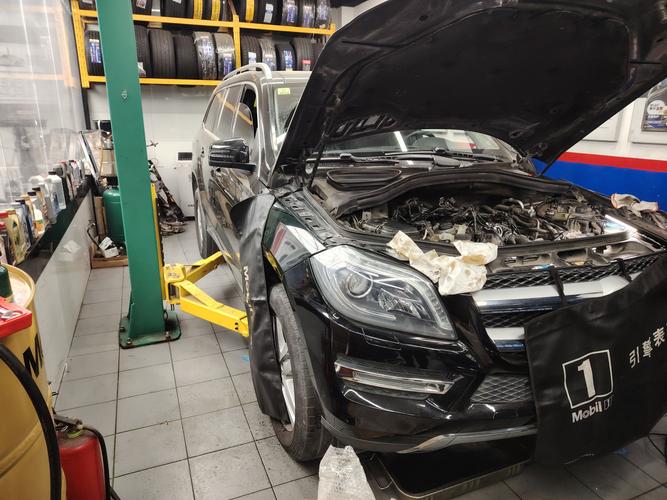 奔馳主電路板維修視頻，奔馳電路板壞了要花多少錢