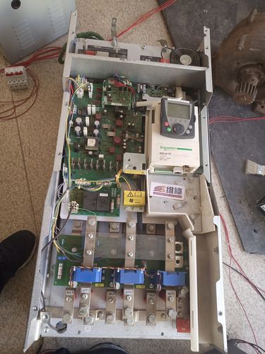 施耐德變頻器維修電話，施耐德變頻器維修價格