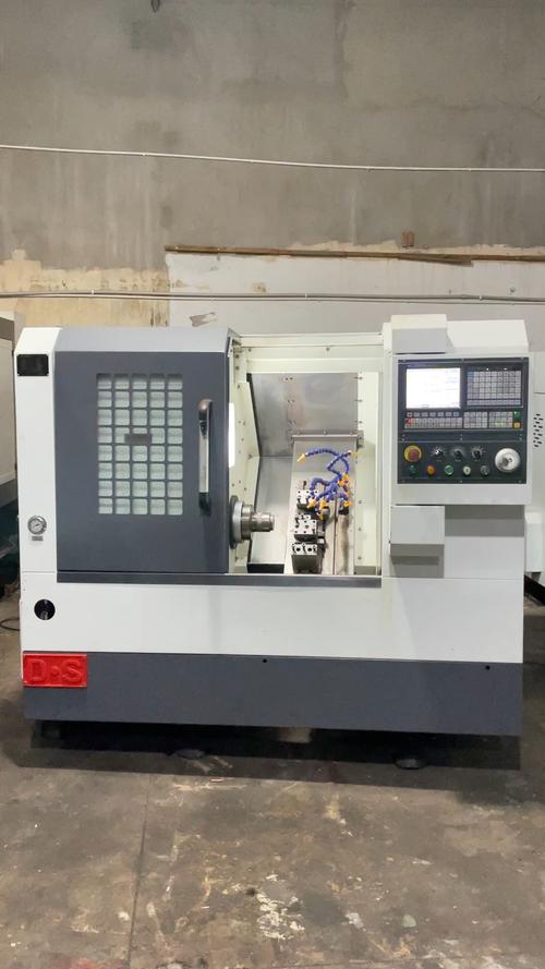 桌面型五軸數控機床價格，什么是五軸數控機床