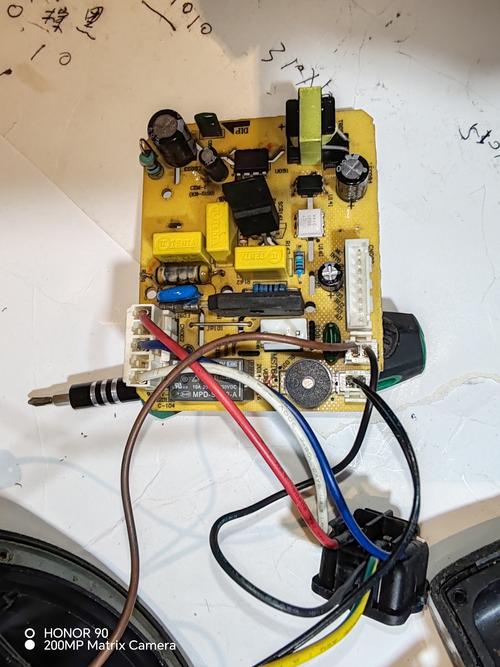 榨汁機線路板維修：保障您的飲品制作體驗