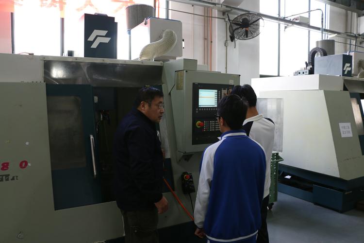 煙臺機床系統維修學校：打造專業高效的維修人才培訓基地