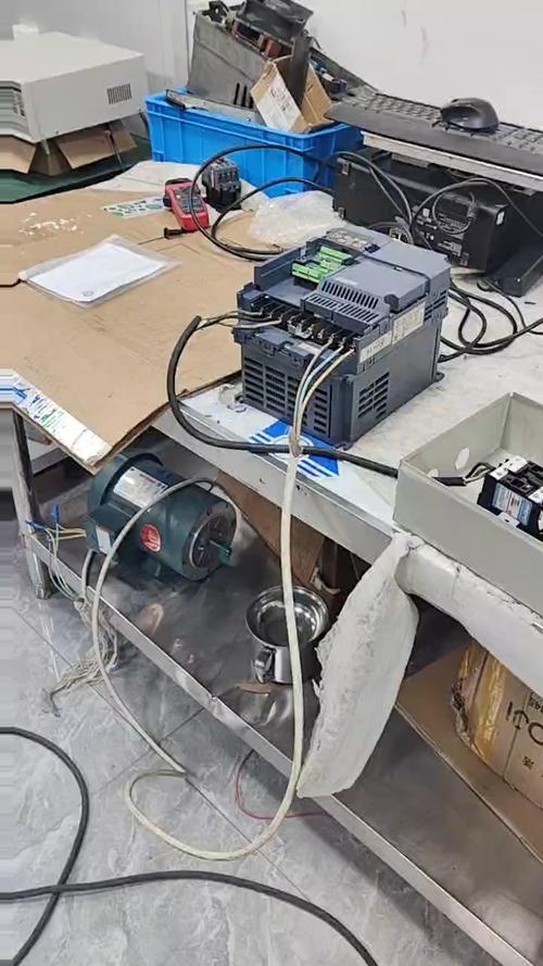 直流調速器故障維修：湖北振華公司成功克服困難