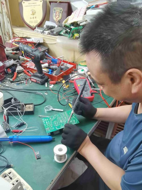 維修線路板的5種必備裝備，讓你成為專業(yè)技師