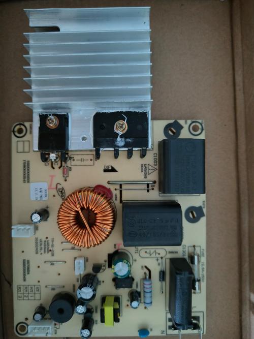 美的電磁爐電路板多少錢，電磁爐電路板維修視頻