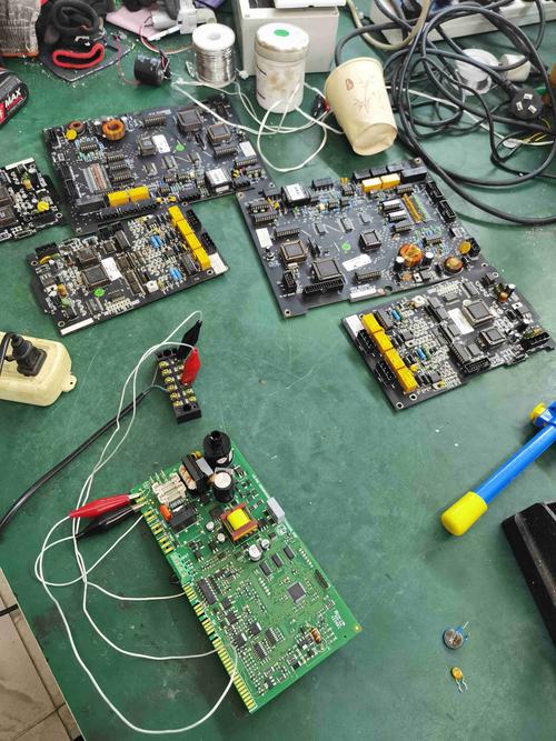 電路板的制作過程視頻，電路板的制作過程