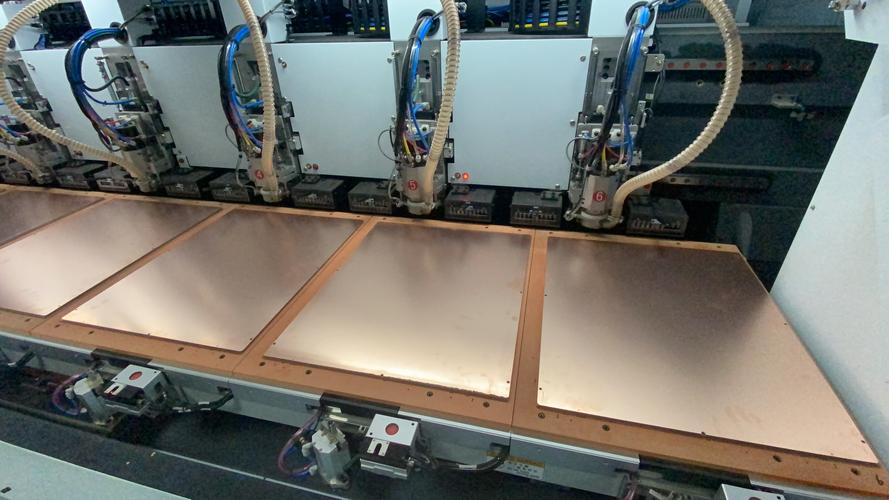 電路板鉆孔機是技術活嗎，電路板鉆孔機床視頻