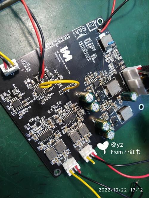 音箱電源電路板維修多少錢，音箱的電路板