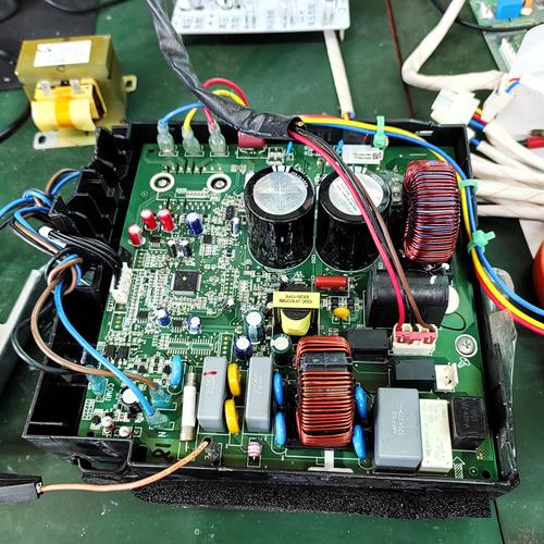 黑鷹釣魚燈線路板維修