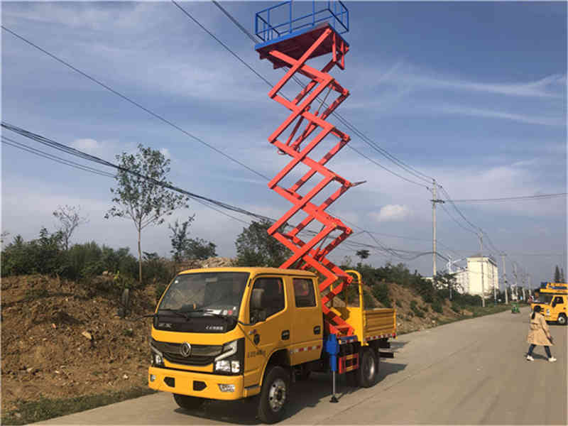 (國六)東風(fēng)10米剪叉式升降平臺(tái)高空作業(yè)車