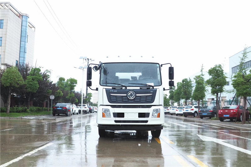 東風(fēng)天龍后八輪20噸噴霧車，國六綠化噴灑車