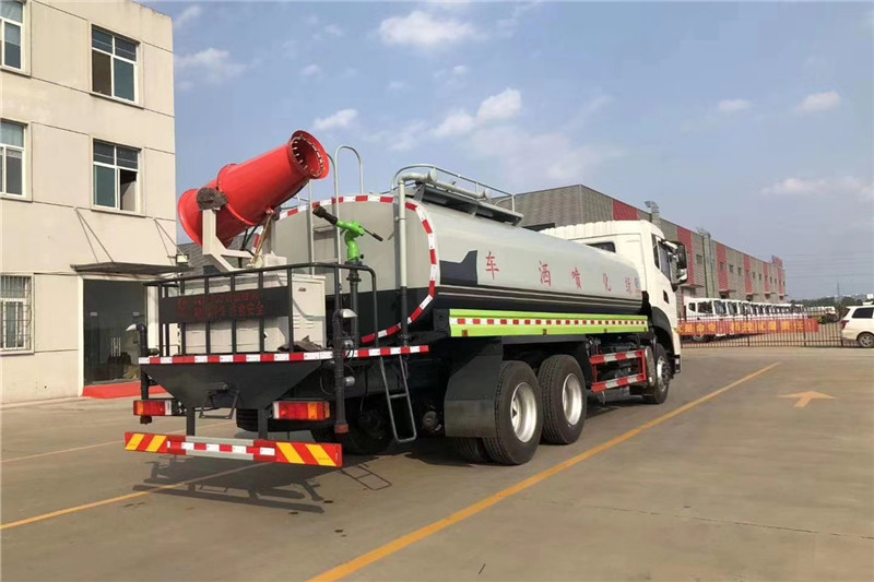 東風(fēng)天龍后八輪20噸噴霧車，國六綠化噴灑車