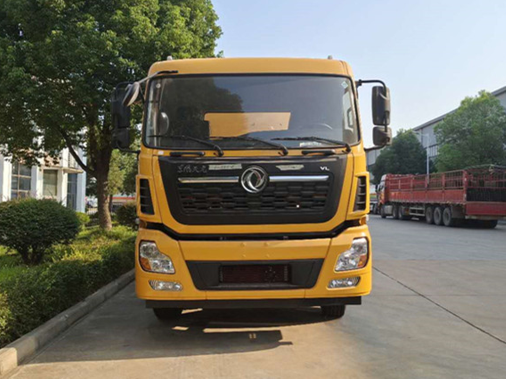 東風(fēng)天龍后雙橋18噸清洗吸污車